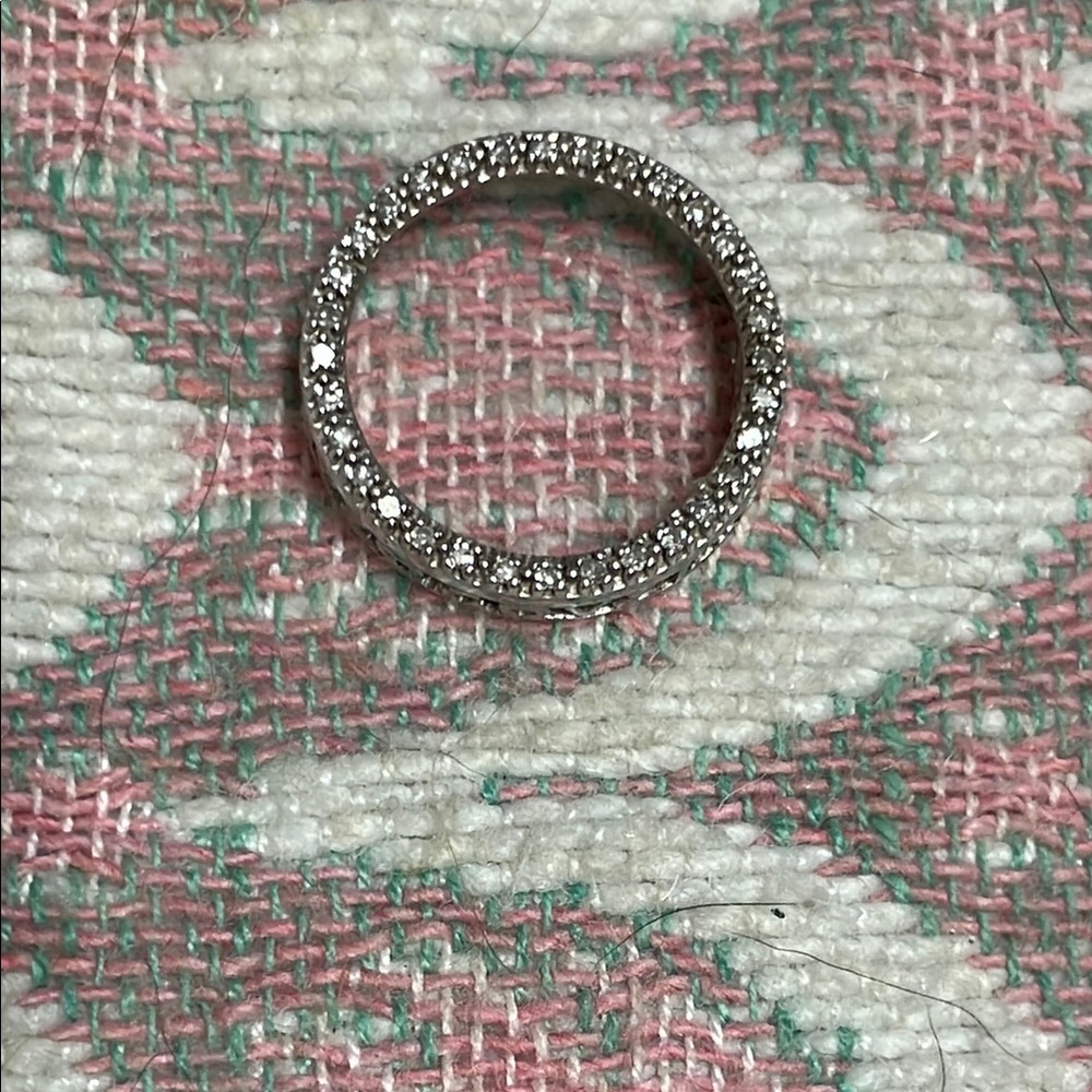 10k Gold Genuine Diamond Circle Pendant
